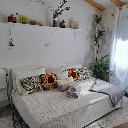 Cabana Old Town Apartment *